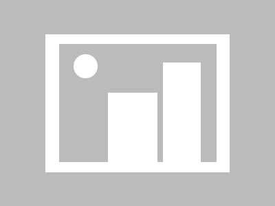 蘑菇短视频幕后拆解：评论区运营一改，同事暗战立刻高级（发生在咖啡店）